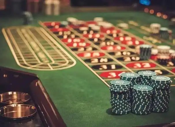 paktoto slot live dealer studio with multiple players at blackjack table